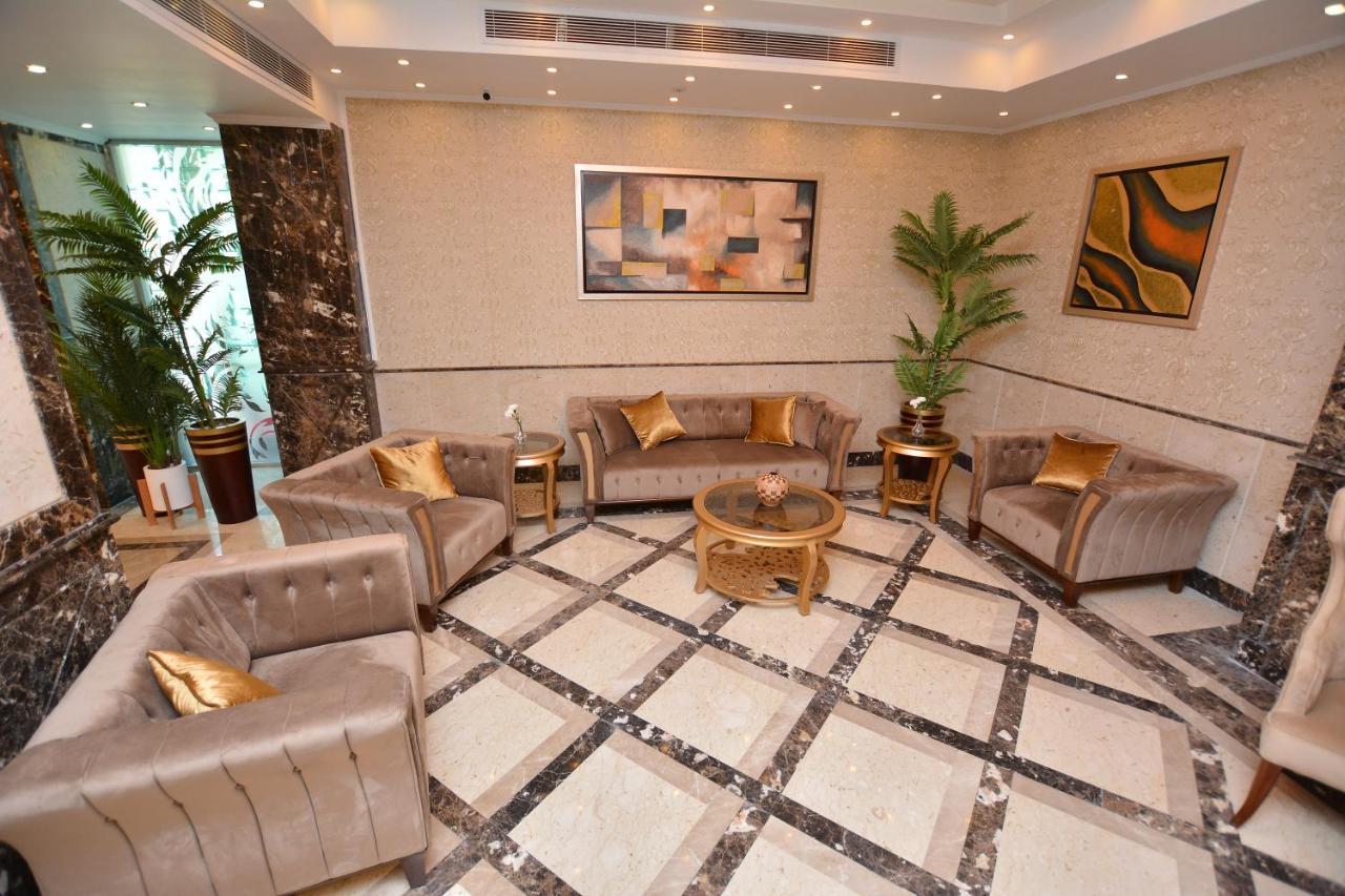 LOGISTIC Hotel Caïro Buitenkant foto