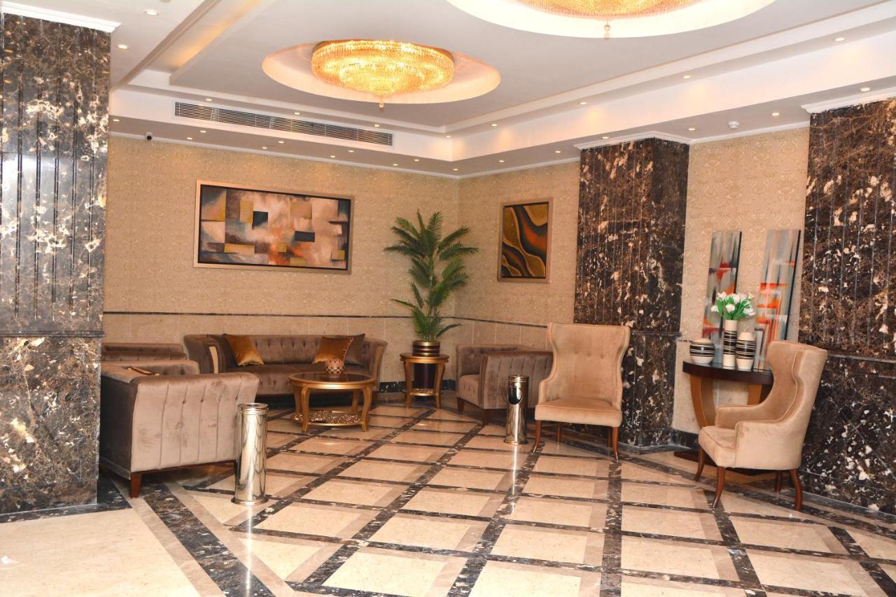 LOGISTIC Hotel Caïro Buitenkant foto