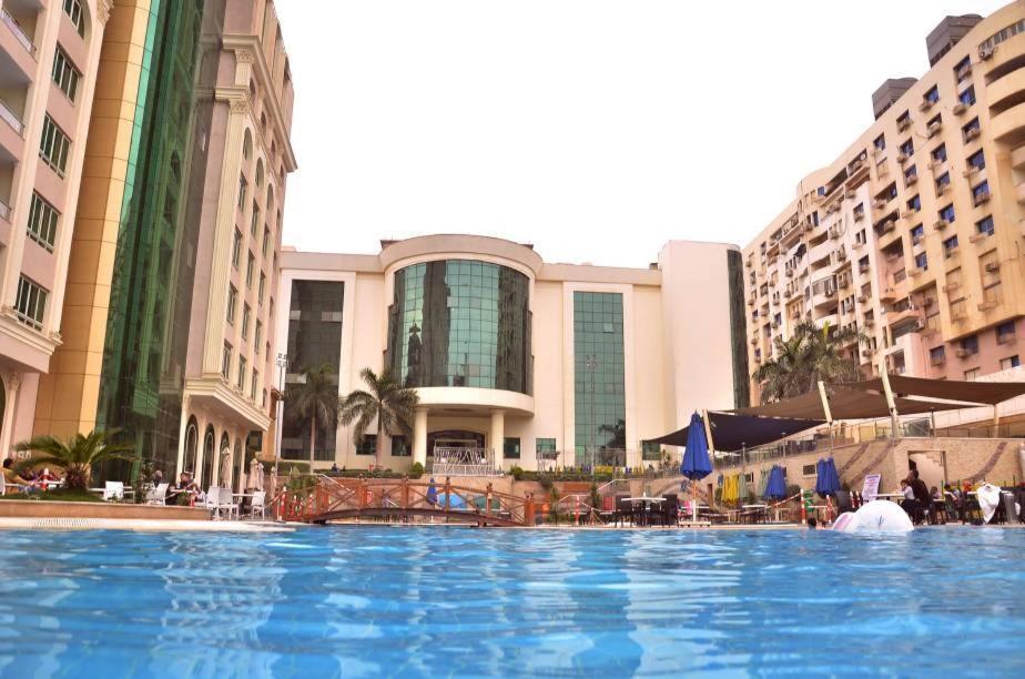 LOGISTIC Hotel Caïro Buitenkant foto